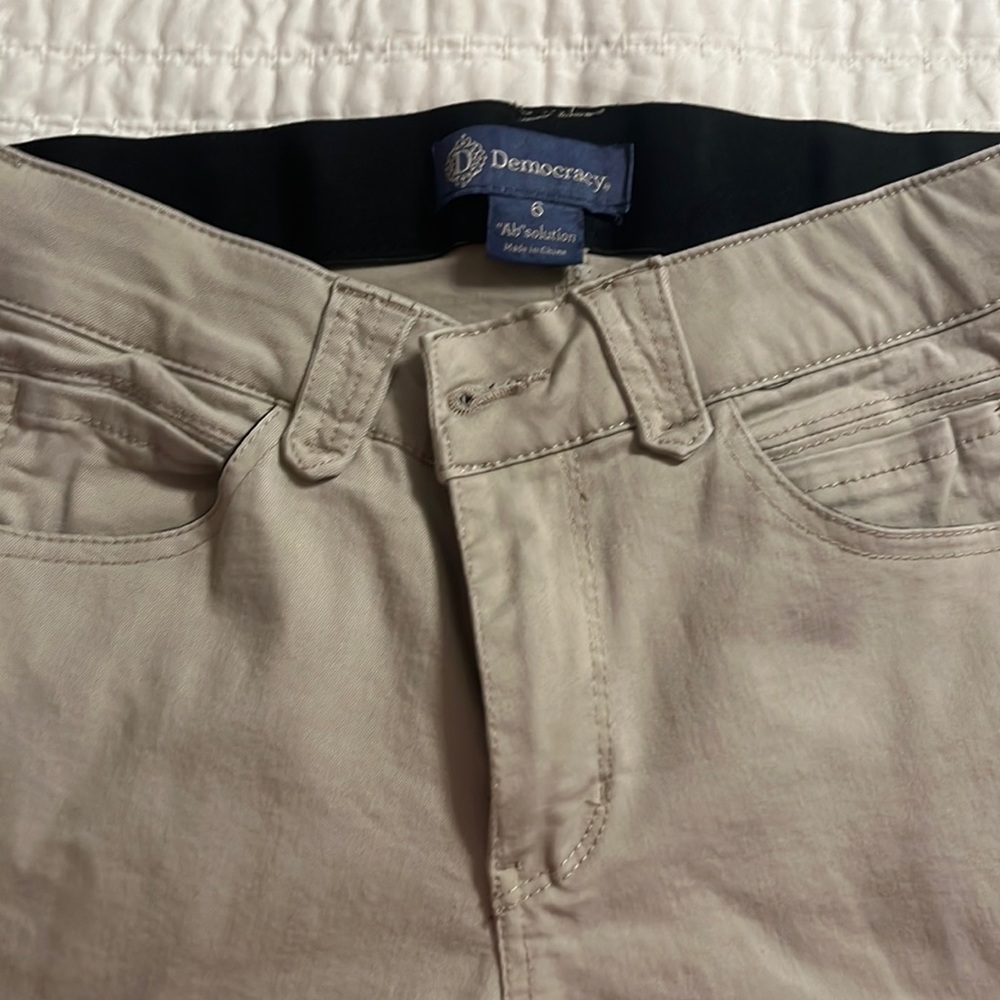 Democracy size 6 Ab control